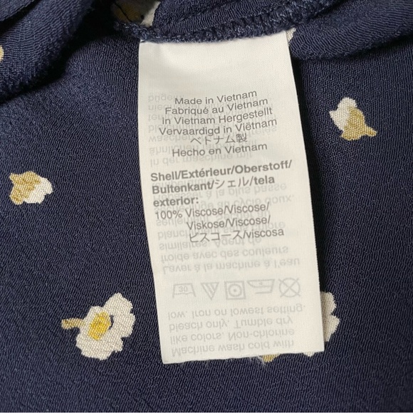 Madewell button back easy dress in Daisy Dot - Picture 10 of 10